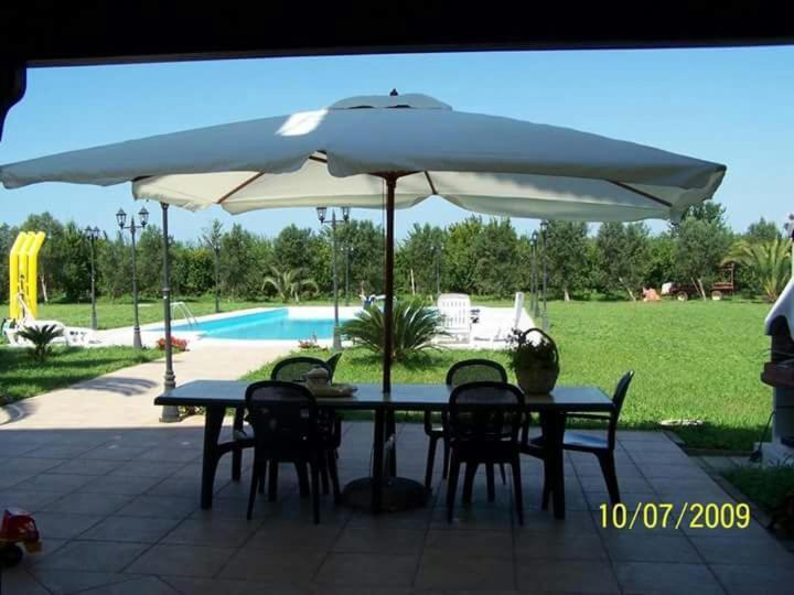 Agriturismo L' Annunziata Lizzano  Exteriör bild
